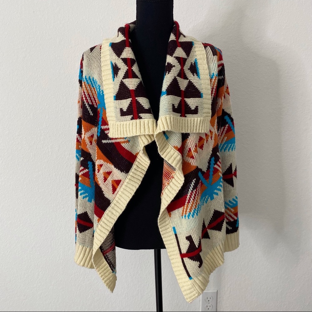 Charlotte Russe Long Sleeve Cardigan Aztec Print